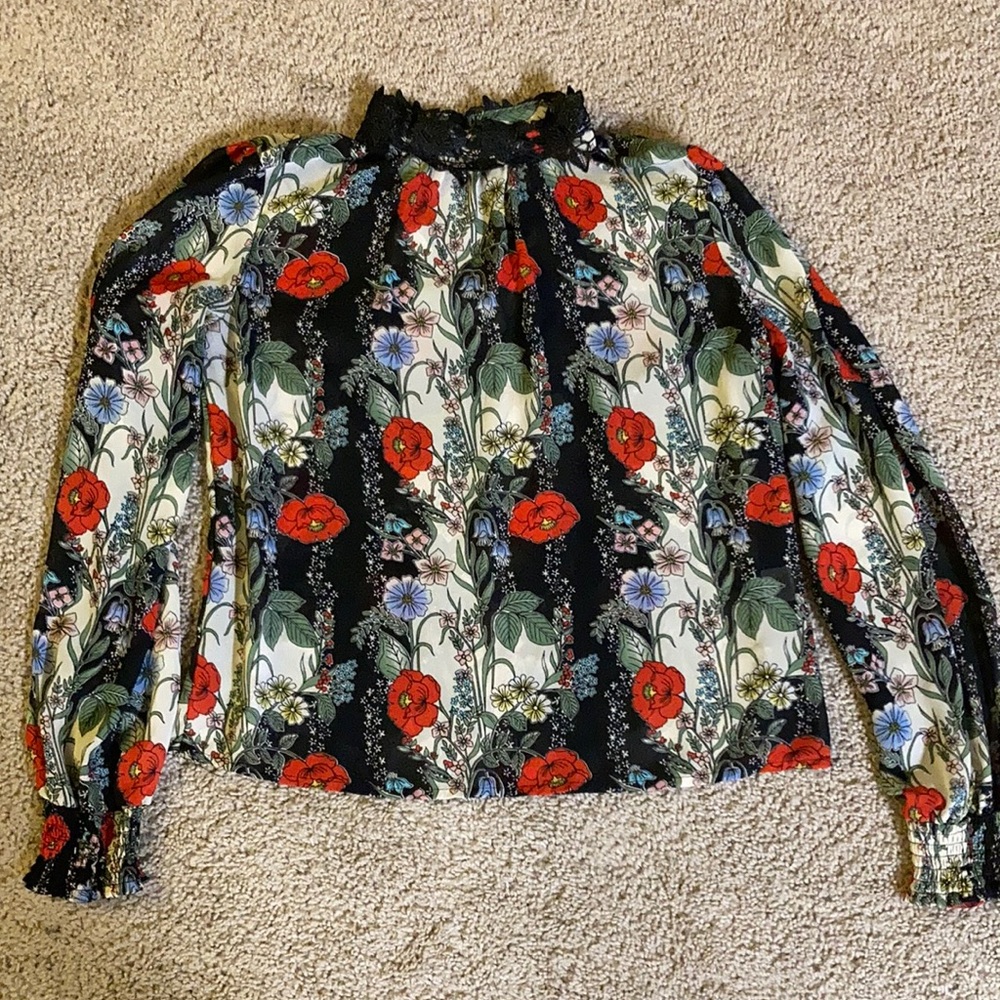 Floral print long sleeve blouse